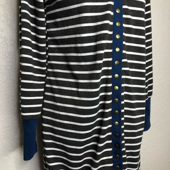 Hipster Row gray white striped blue trim snap front long cardigan size Medium - Picture 3 of 13